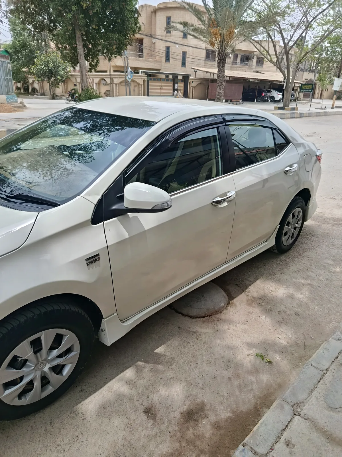 Corolla BNW-404, side view